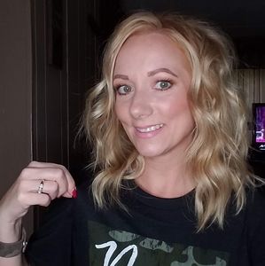 Meet your Posher, Hailie